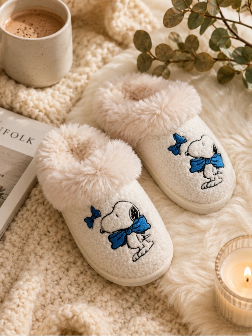 NWT Peanuts Snoopy x American Eagle Ivory Blue Bow Women’s Furry Slippers Sz 8